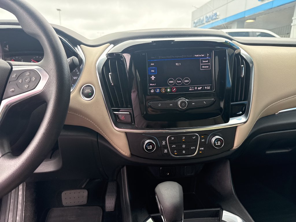 Used 2023 Chevrolet Traverse LS FWD image 20