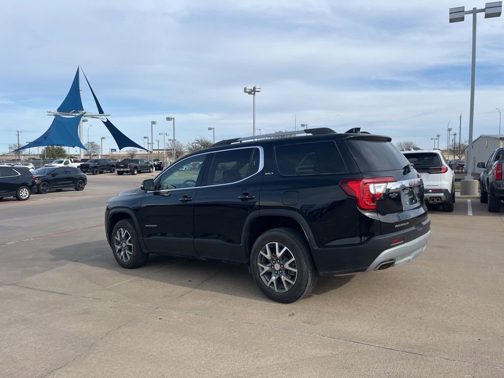 Used 2023 GMC Acadia SLT image 4