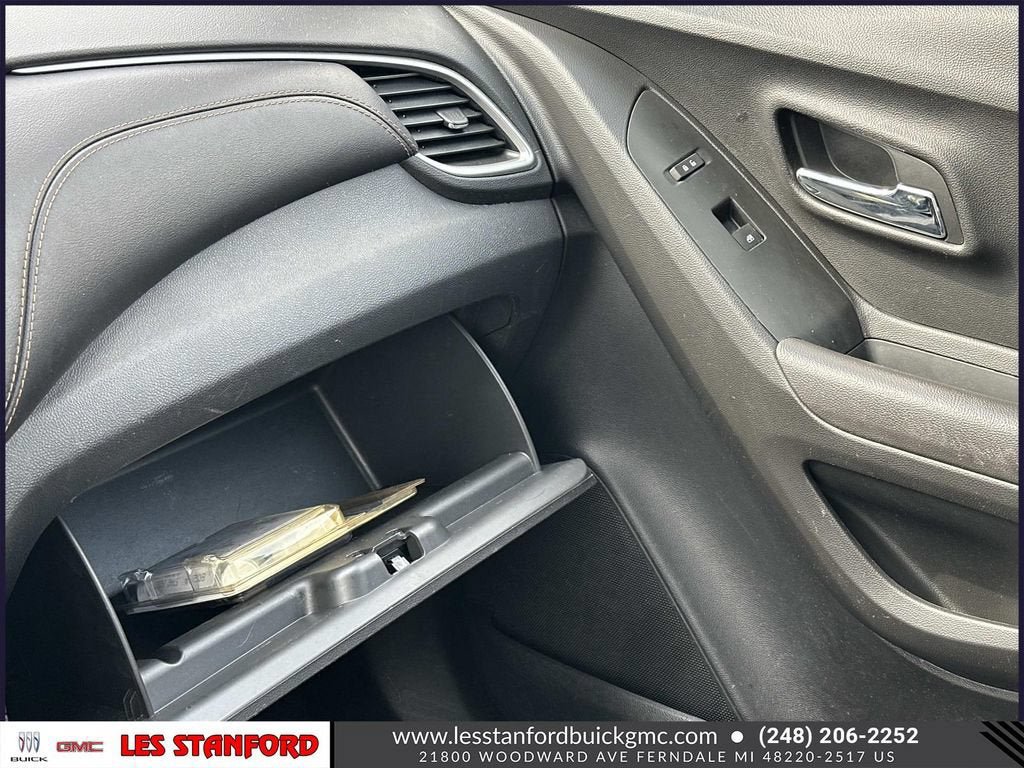 Used 2020 Chevrolet Trax LS FWD image 31