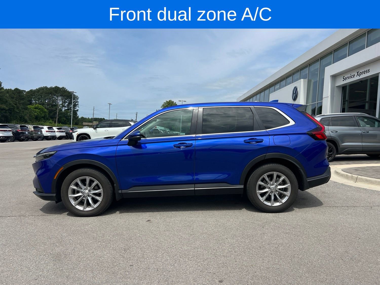 Used 2023 Honda CR-V EX-L image 3