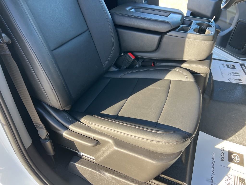 Used 2025 Chevrolet Silverado 2500 W/T w/ WT Convenience Package image 21