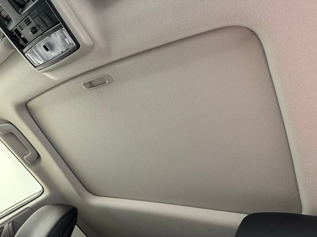 Certified 2022 Toyota 4Runner SR5 Premium w/ Moonroof Package AWD/4WD image 19