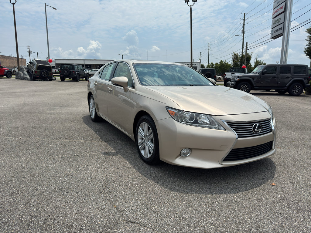 Used 2015 Lexus ES 350 FWD image 2