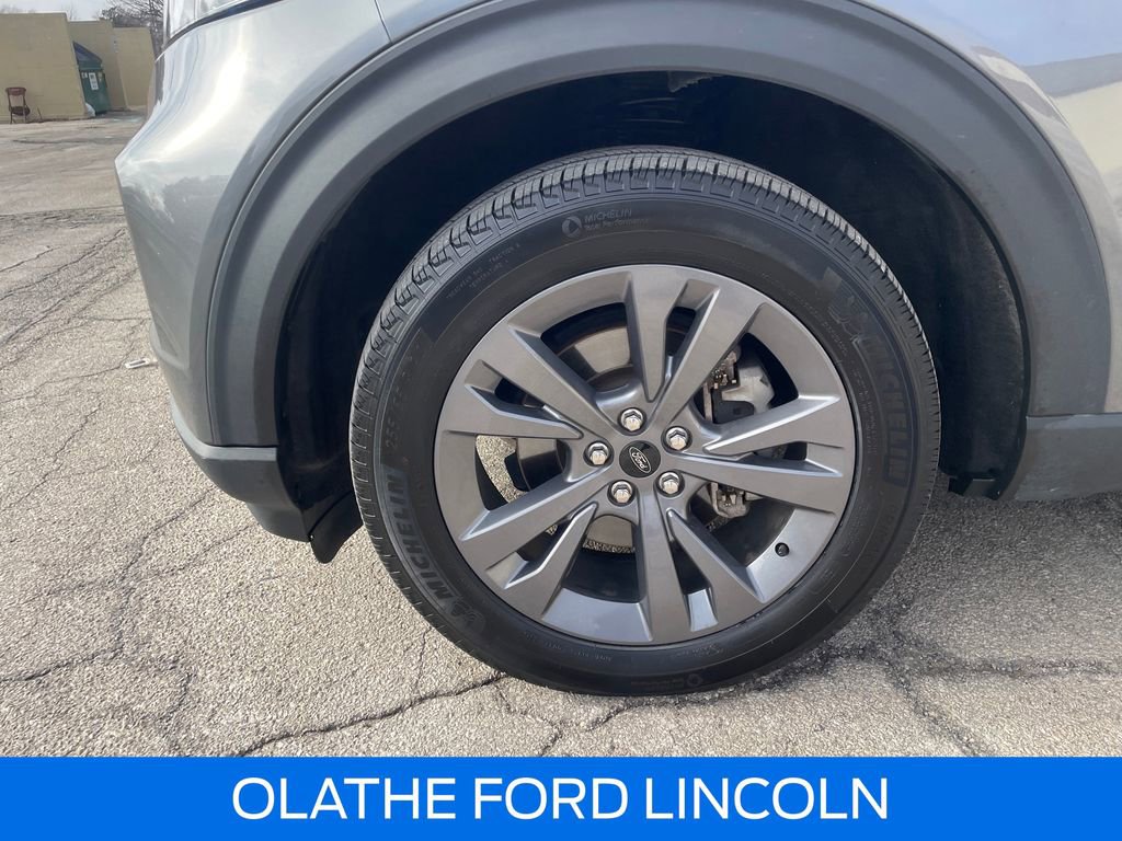 Used 2023 Ford Explorer XLT w/ Equipment Group 202A image 28