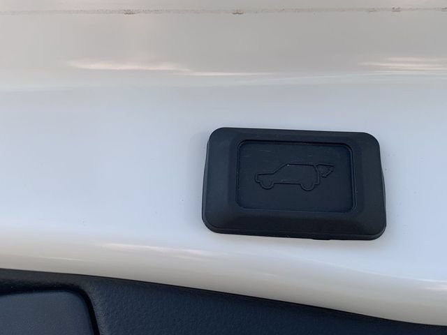 Used 2023 Toyota RAV4 XLE Premium AWD/4WD image 40