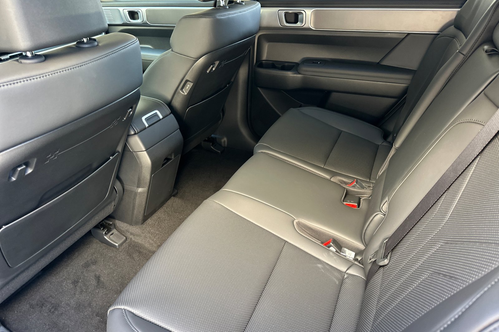 New 2027 Hyundai Santa Fe SEL AWD/4WD image 13