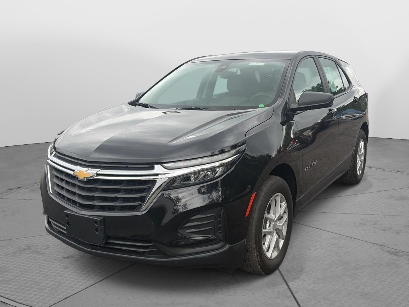 Used 2023 Chevrolet Equinox LS AWD/4WD image 8