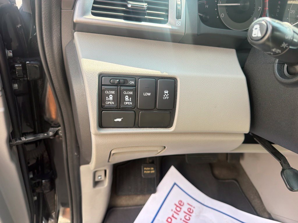 Used 2014 Honda Odyssey EX-L image 18