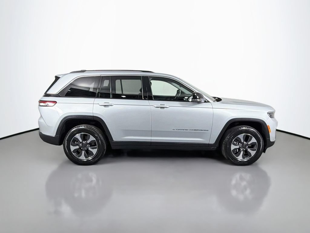 Used 2022 Jeep Grand Cherokee Limited 4xe AWD/4WD image 8