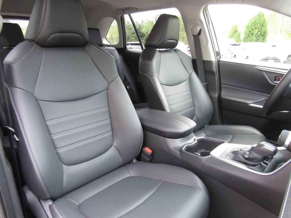 Certified 2025 Toyota RAV4 XLE Premium AWD/4WD image 20