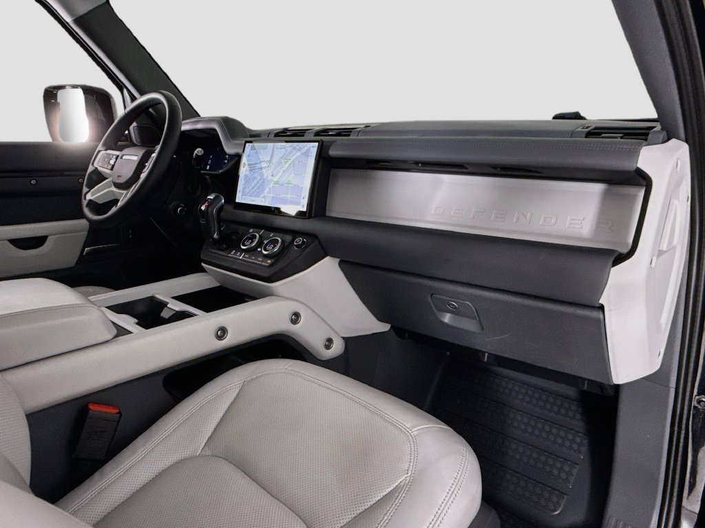Used 2025 Land Rover Defender 90 S AWD/4WD image 13