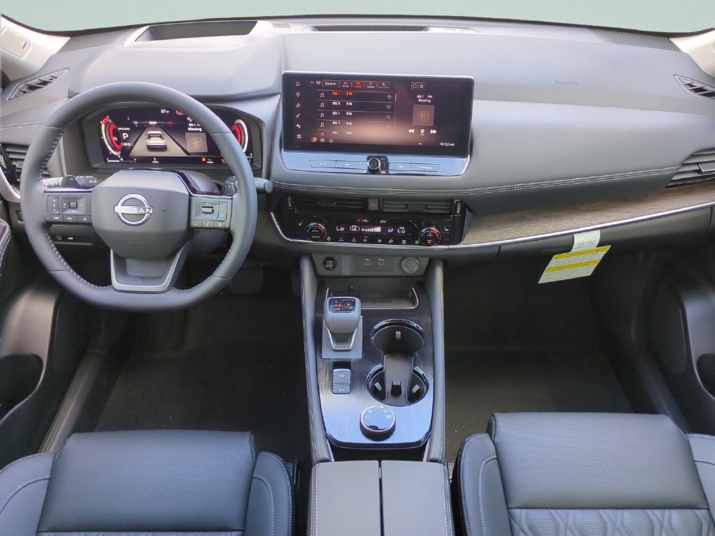 Certified 2026 Nissan Rogue Platinum w/ Platinum Premium Package AWD/4WD image 23