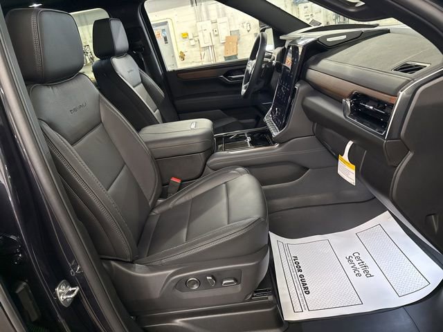 New 2026 GMC Yukon XL Denali w/ Sun & Power Step Package image 28