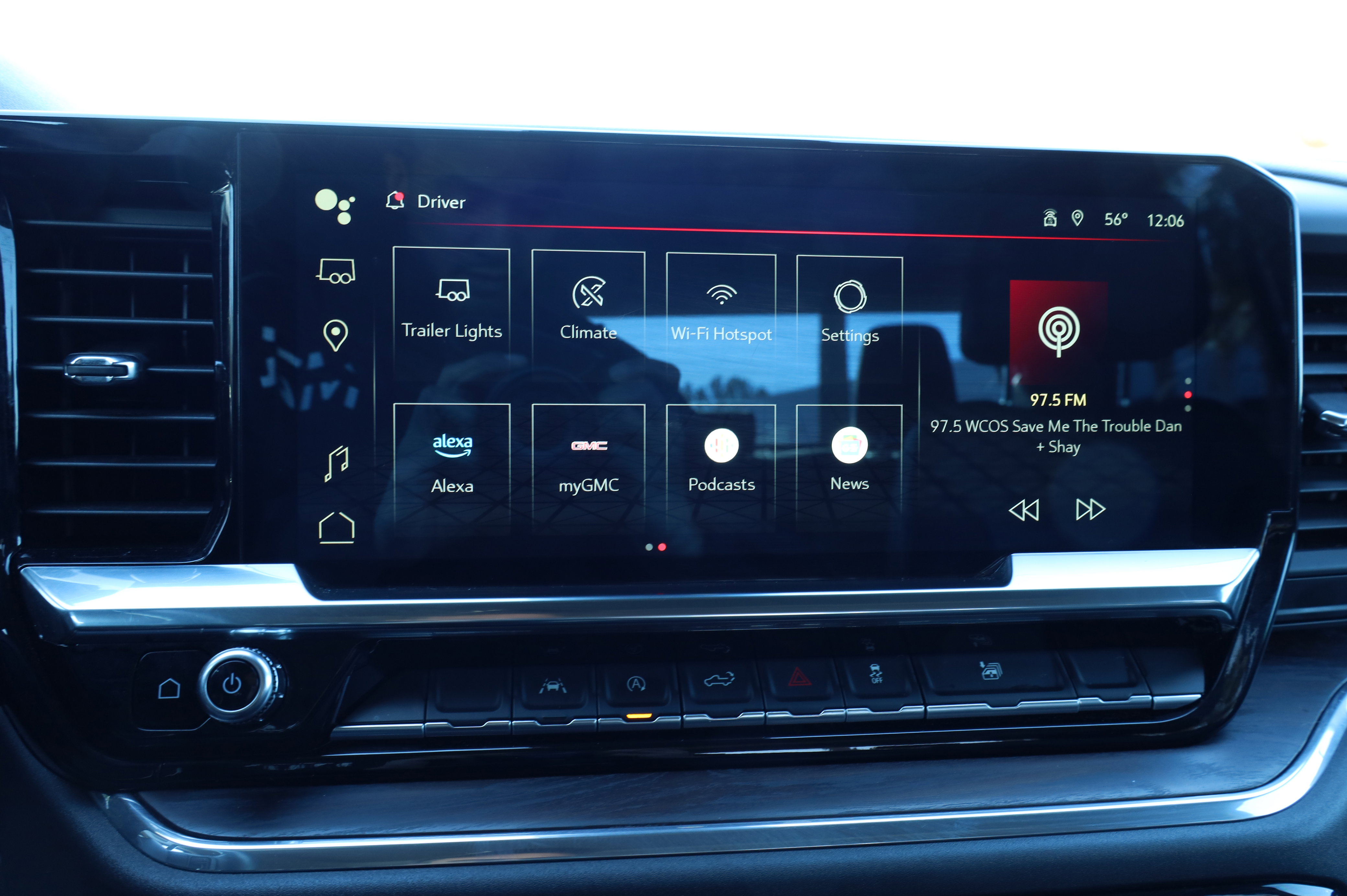 Used 2025 GMC Sierra 1500 SLT image 7