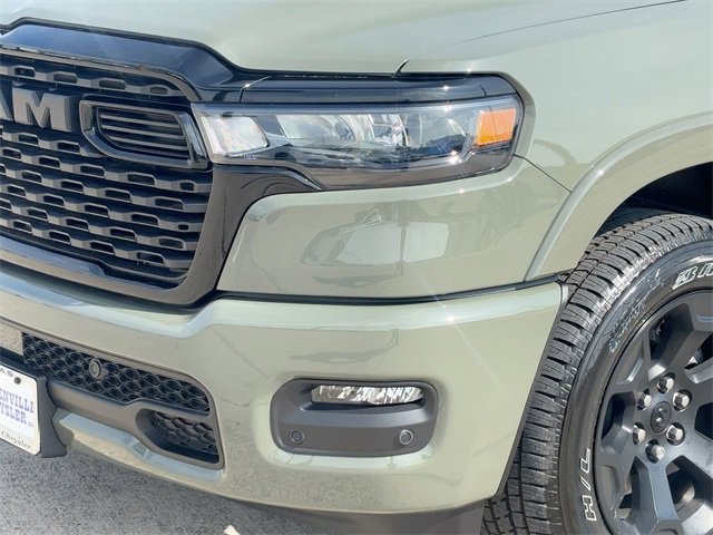 New 2026 RAM 1500 4x4 Crew Cab image 11