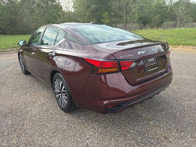 Used 2024 Nissan Altima 2.5 SV image 4