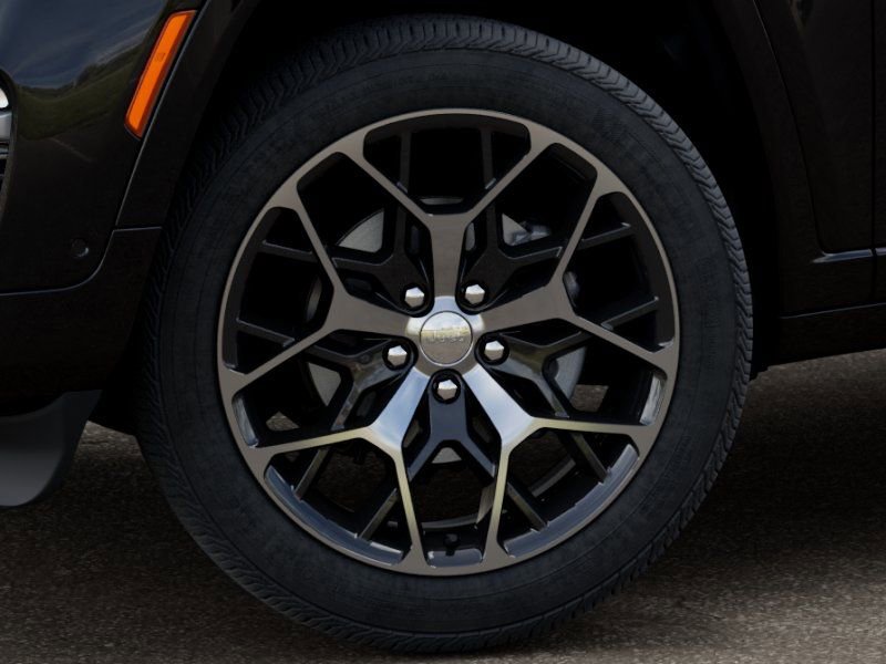 New 2025 Jeep Grand Cherokee Summit w/ Adv Protech Group IV image 8