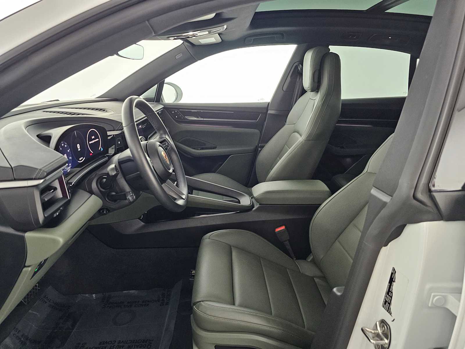 Used 2024 Porsche Macan 4 Electric image 21