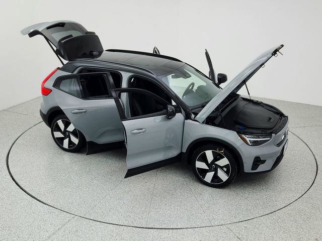Certified 2024 Volvo XC40 Recharge Ultimate w/ Protection Package Premier image 18