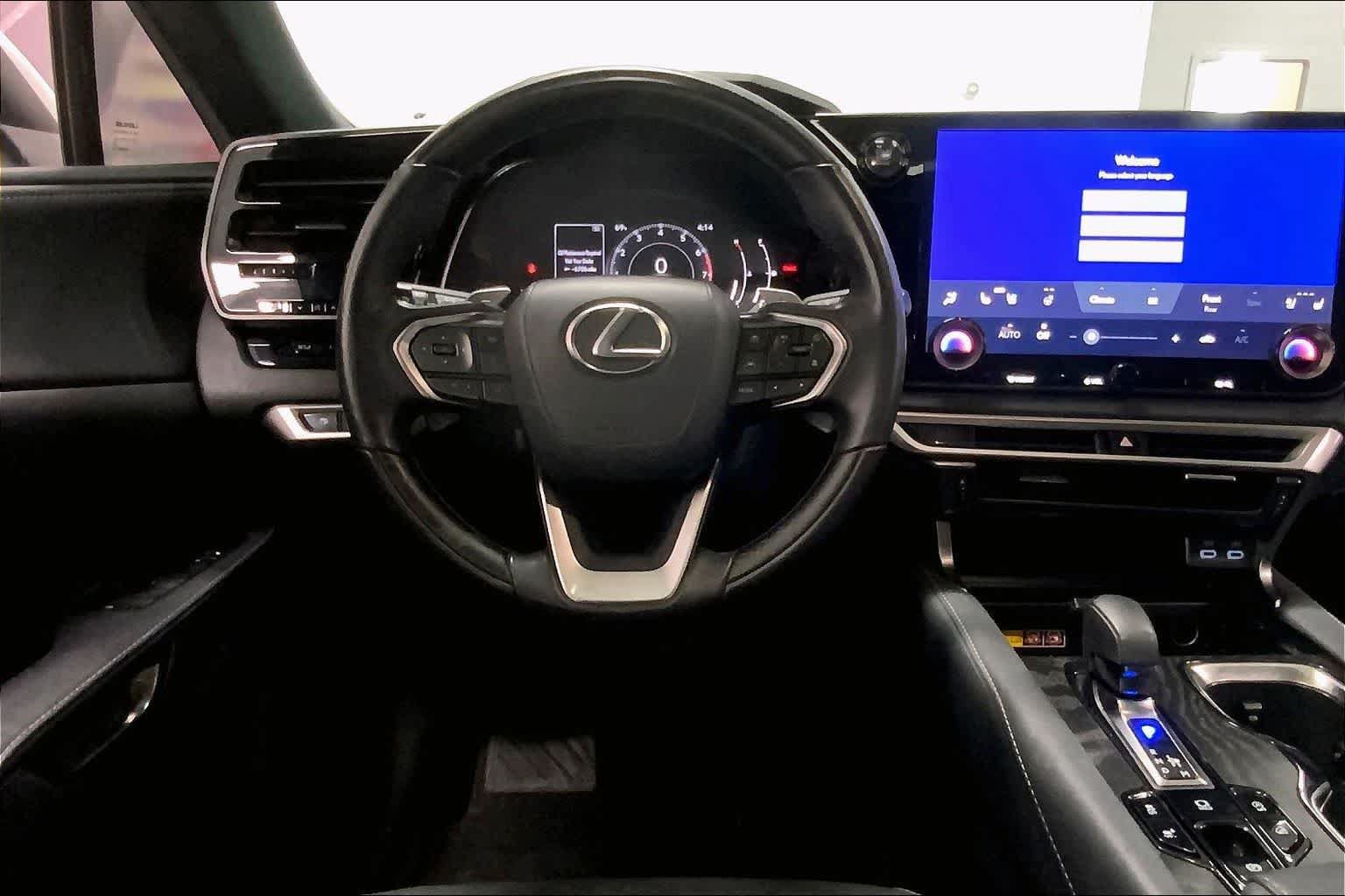 Used 2024 Lexus RX 350 Premium w/ Accessory Package (Z1) AWD/4WD image 12