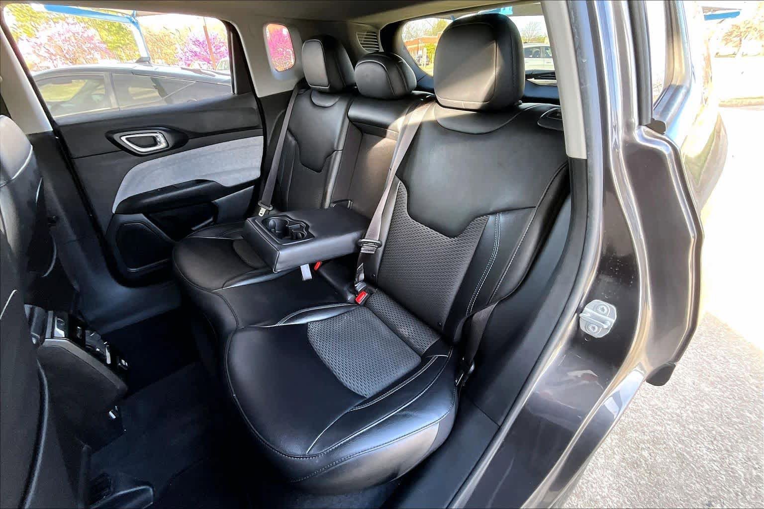 Used 2022 Jeep Compass Latitude image 21