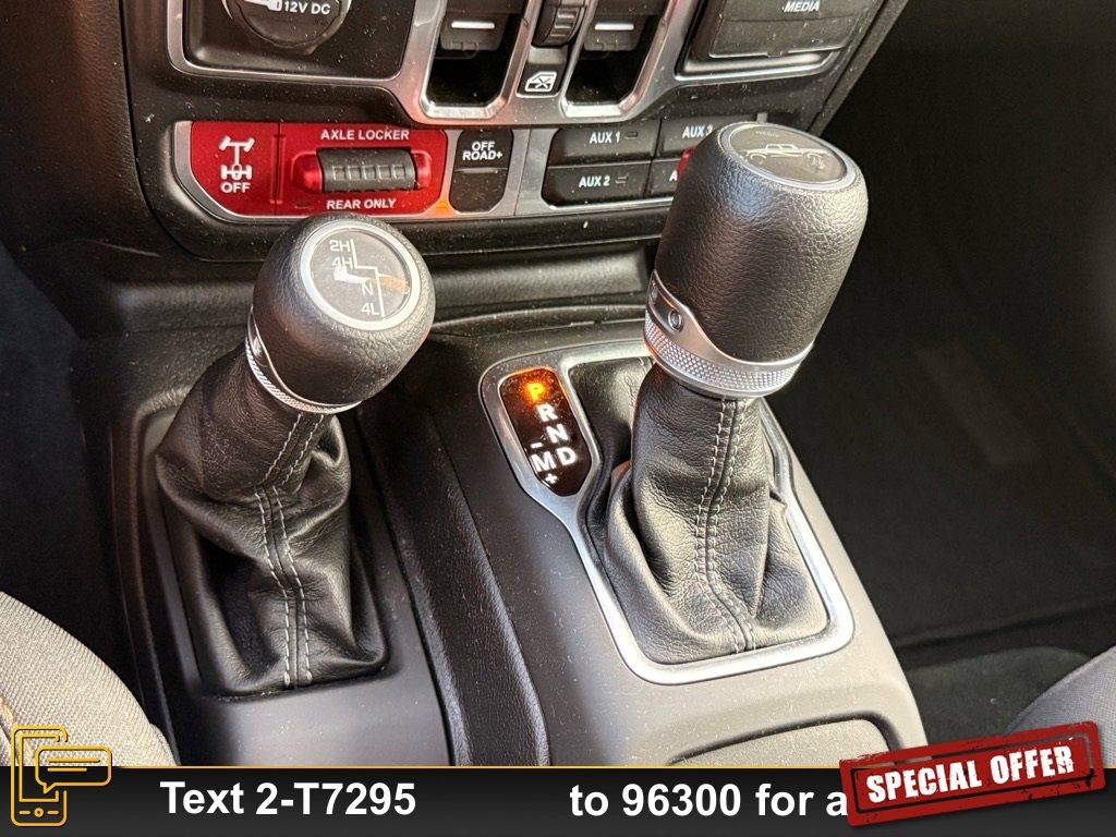 Used 2024 Jeep Gladiator Mojave w/ Technology Group image 23