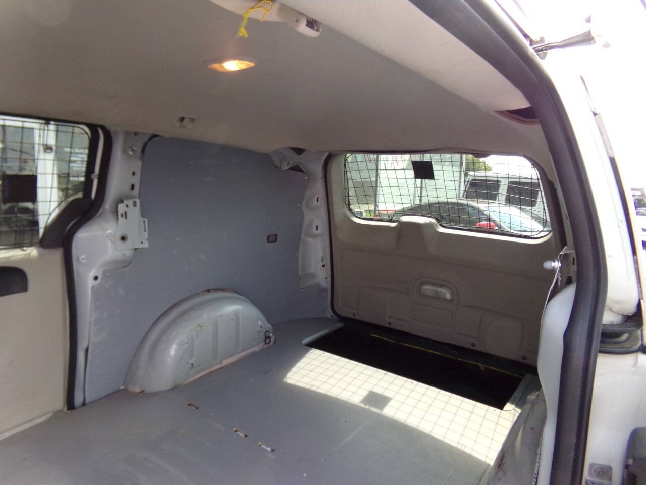 Used 2013 RAM C/V Tradesman FWD image 31