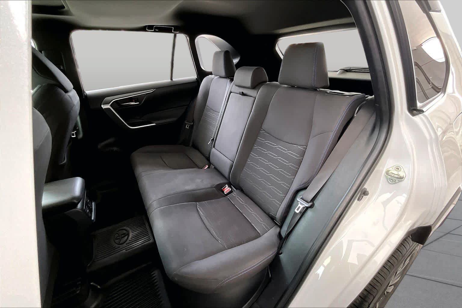 Certified 2023 Toyota RAV4 SE w/ Convenience Package AWD/4WD image 19