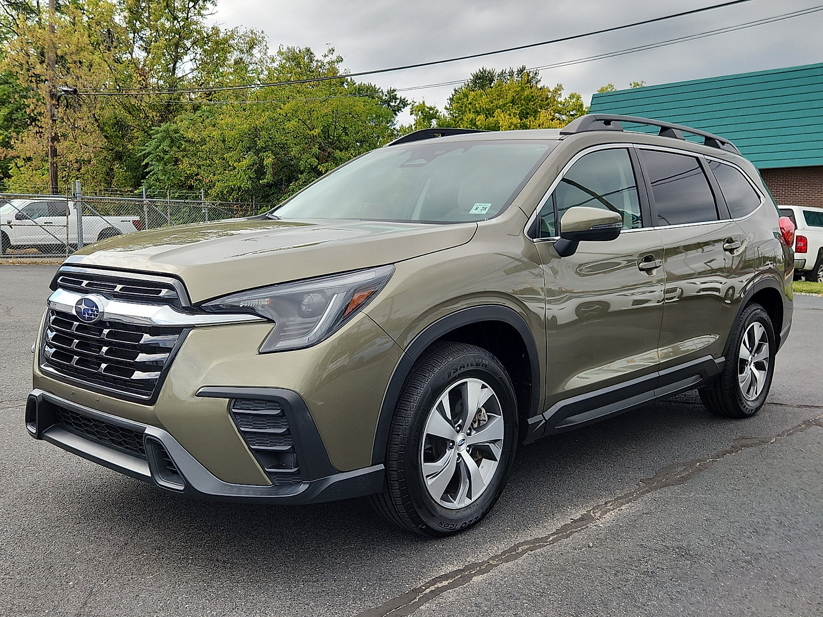 Certified 2023 Subaru Ascent Premium w/ Convenience Package AWD/4WD image 3