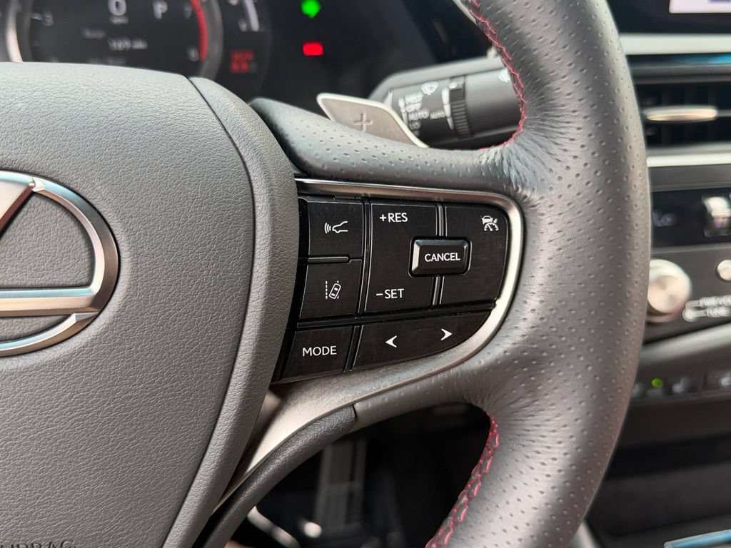 Certified 2024 Lexus ES 350 F Sport w/ Accessory Package (Z2) FWD image 18