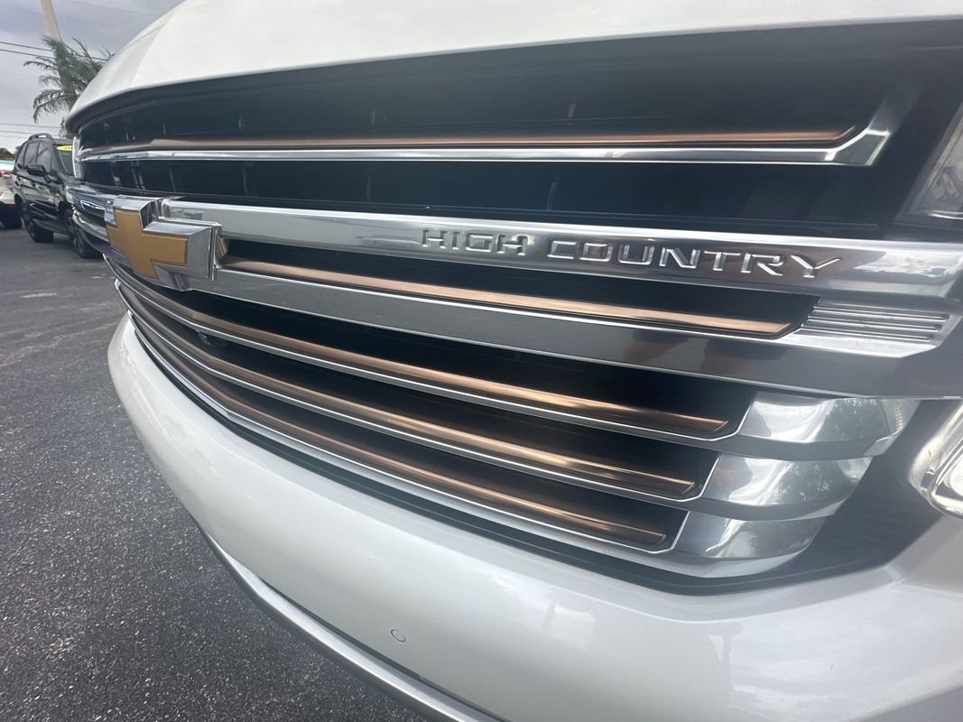 Used 2023 Chevrolet Suburban High Country w/ Premium Package 2 image 13