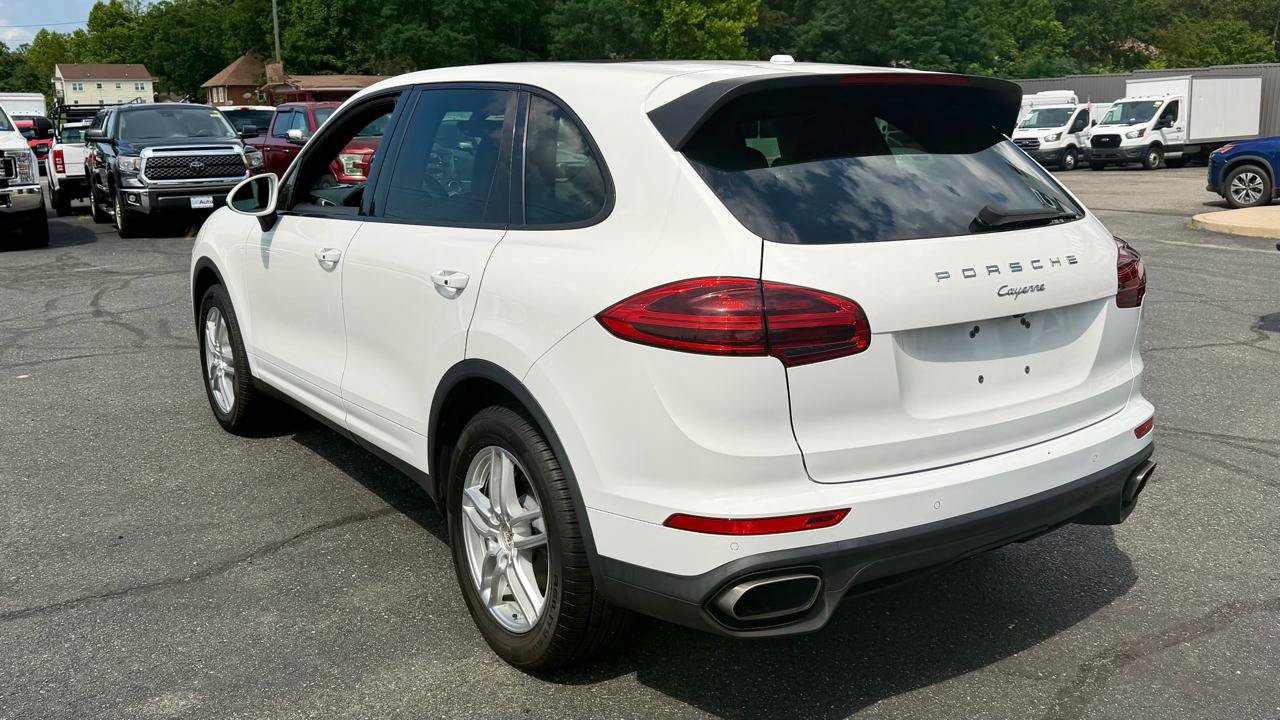 Used 2016 Porsche Cayenne AWD/4WD image 8