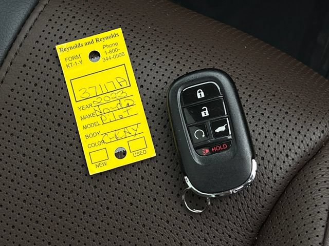 Used 2023 Honda Pilot Elite image 27