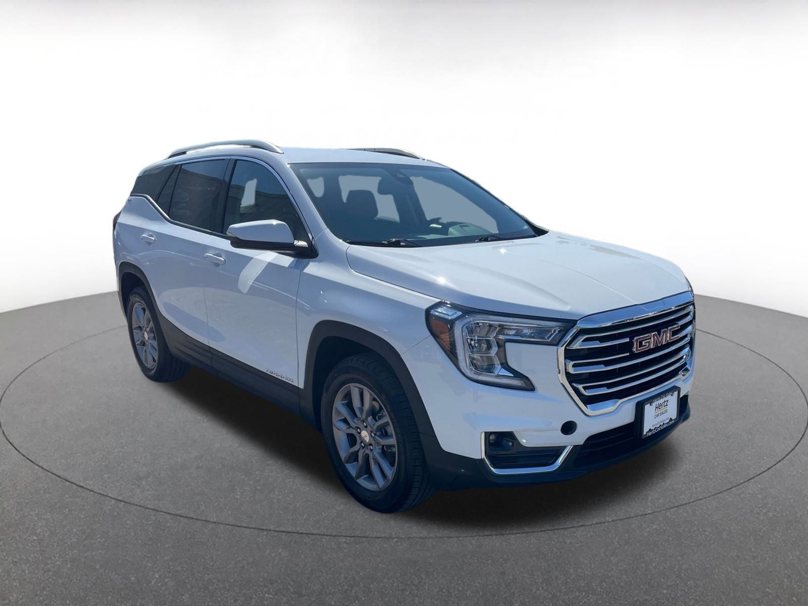 Used 2024 GMC Terrain SLT