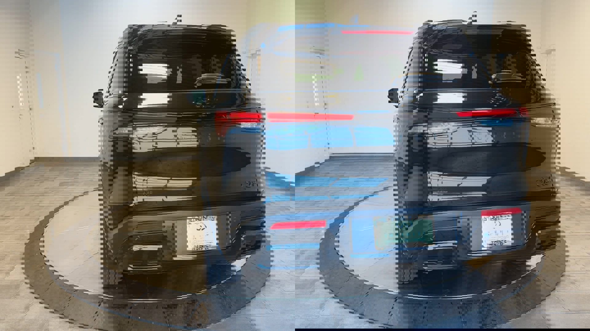 Certified 2025 INFINITI QX60 Luxe w/ Black Edition image 7