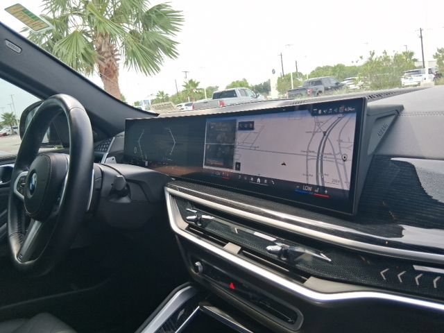 Used 2024 BMW X6 xDrive40i w/ Premium Package AWD/4WD image 11