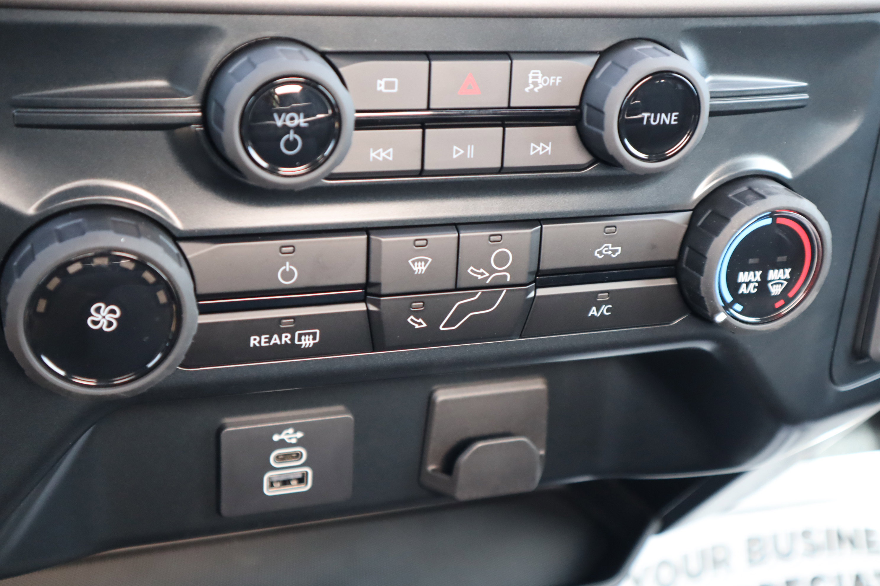 New 2025 Ford F150 XL w/ Equipment Group 103A High image 83