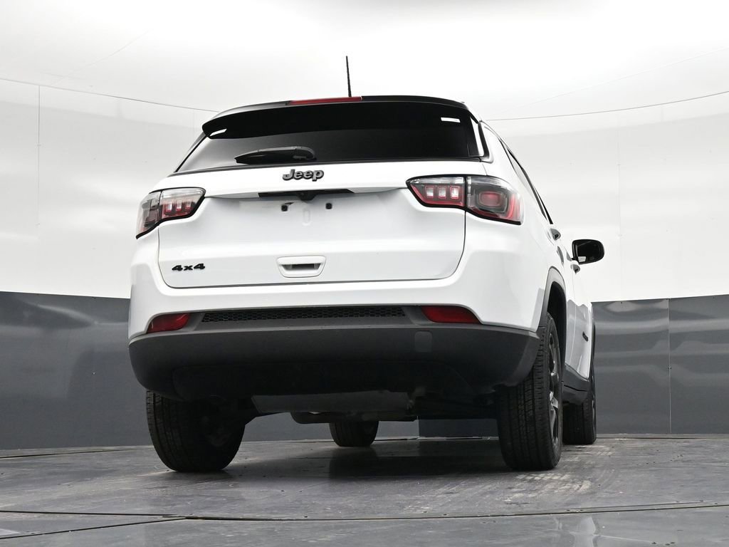 Used 2023 Jeep Compass Altitude AWD/4WD image 33