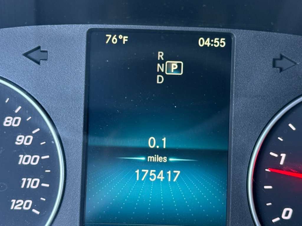 Used 2023 Mercedes-Benz Sprinter 2500 image 11