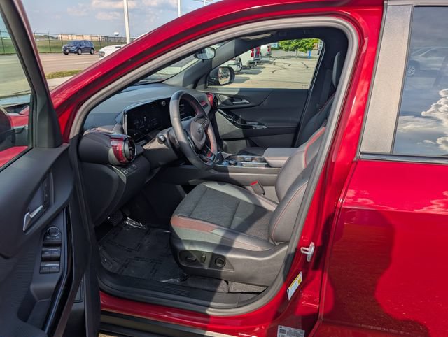 Used 2026 Chevrolet Equinox RS FWD image 11
