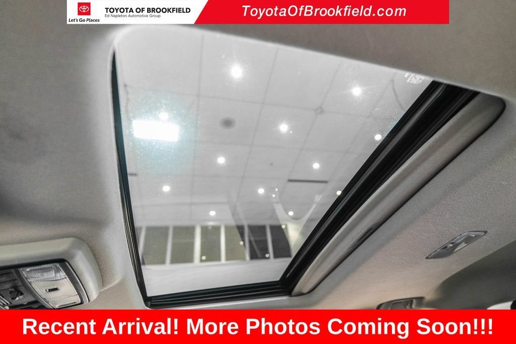 Used 2018 Toyota 4Runner TRD Off-Road Premium AWD/4WD image 20
