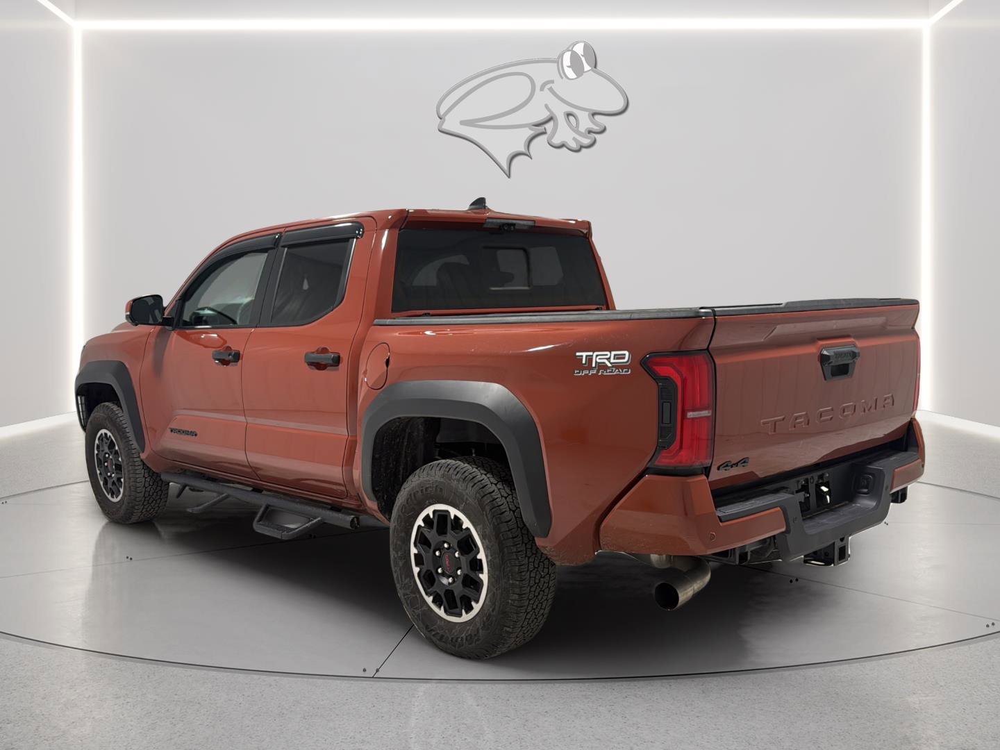Used 2025 Toyota Tacoma TRD Off-Road w/ TRD Off Road Premium Package image 4