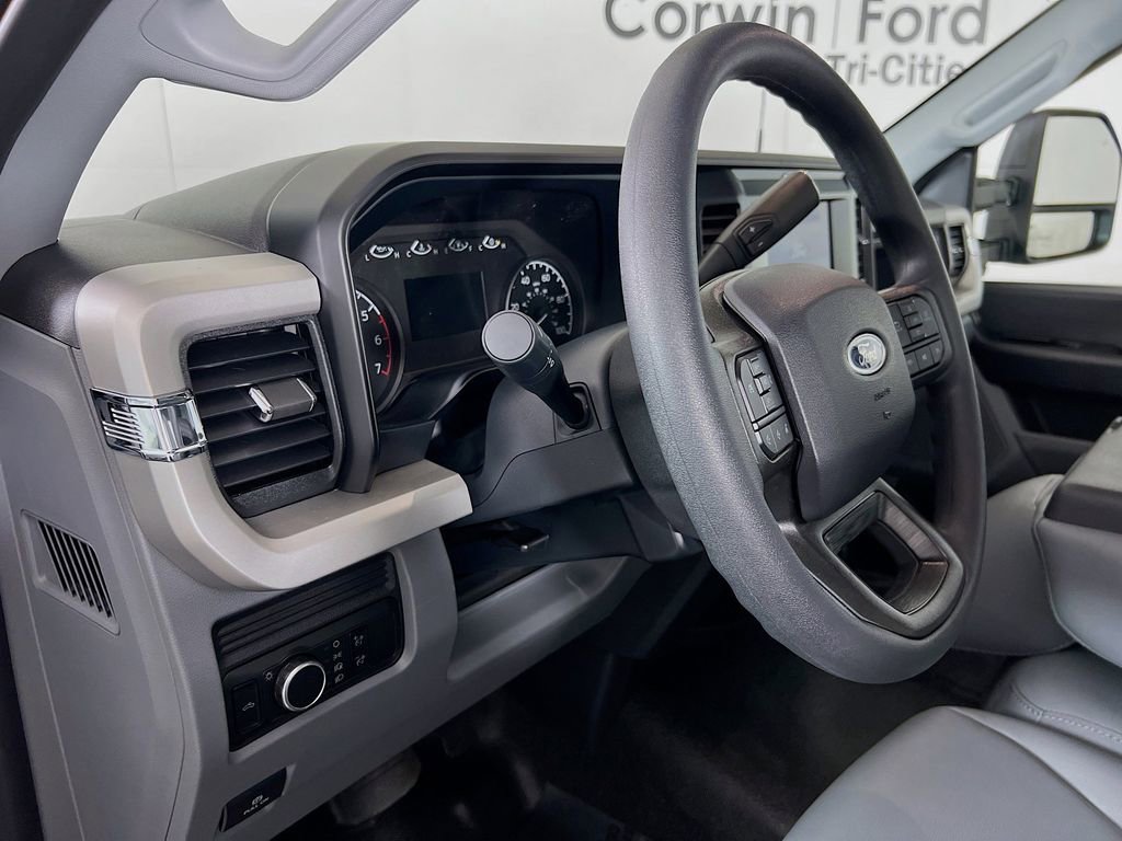 New 2026 Ford F350 XL video 3