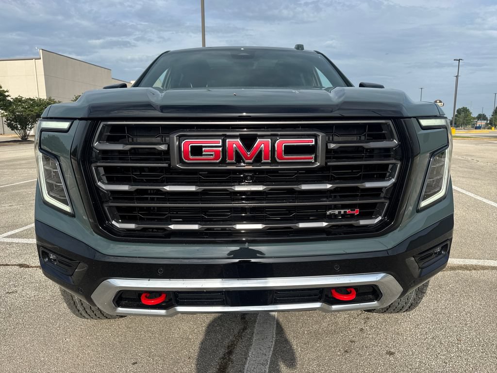 New 2026 GMC Yukon AT4 Ultimate w/ LPO, Floor Liner Package AWD/4WD image 9