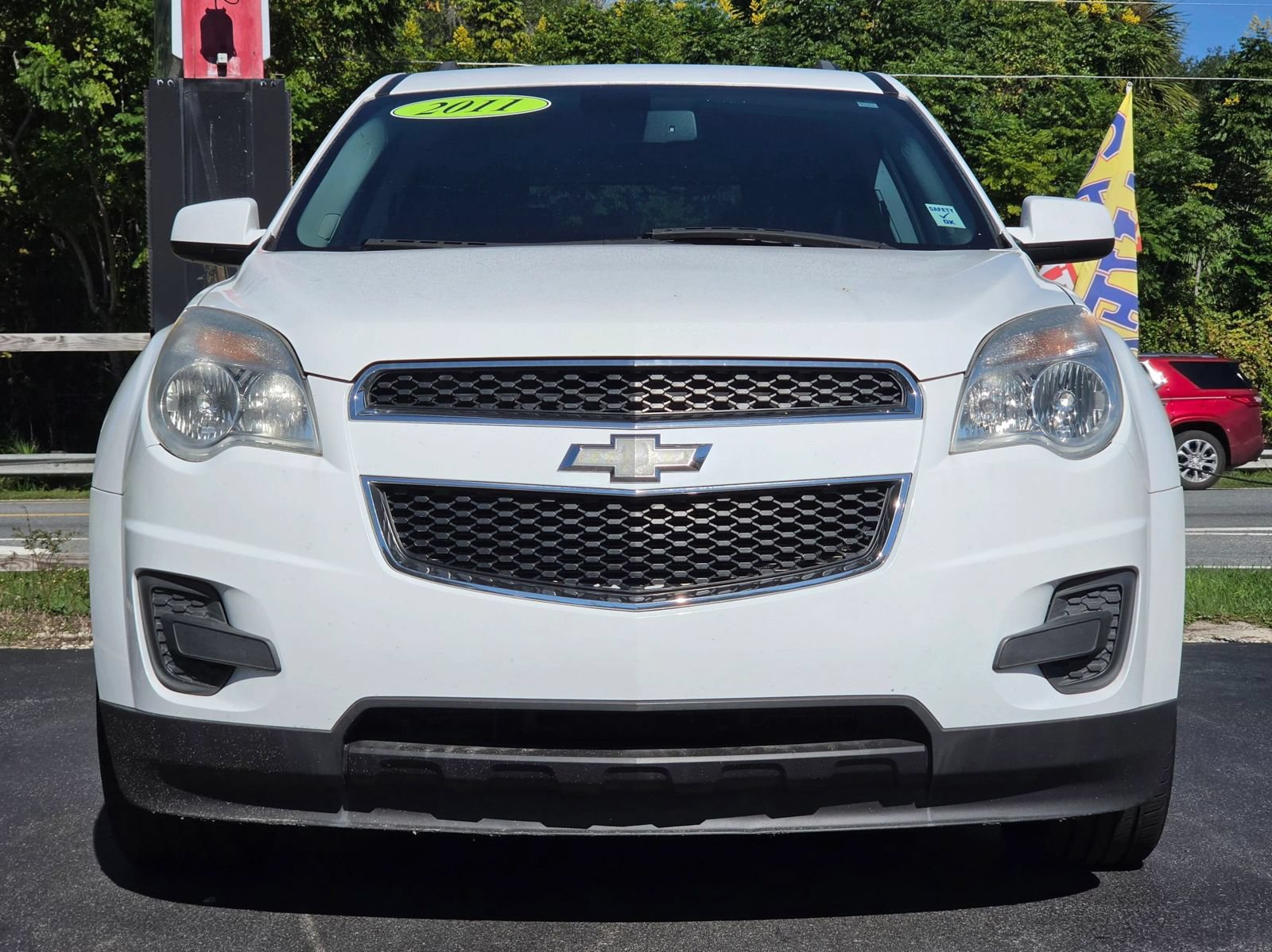 Used 2011 Chevrolet Equinox LT w/ Driver Convenience Package FWD image 2