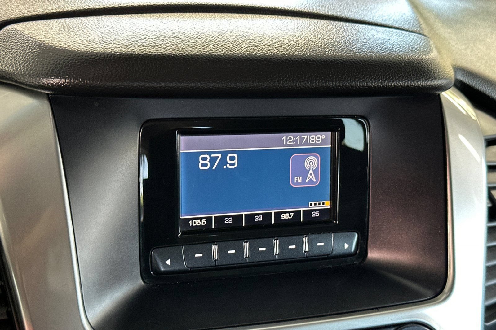Used 2015 Chevrolet Tahoe LS RWD image 20