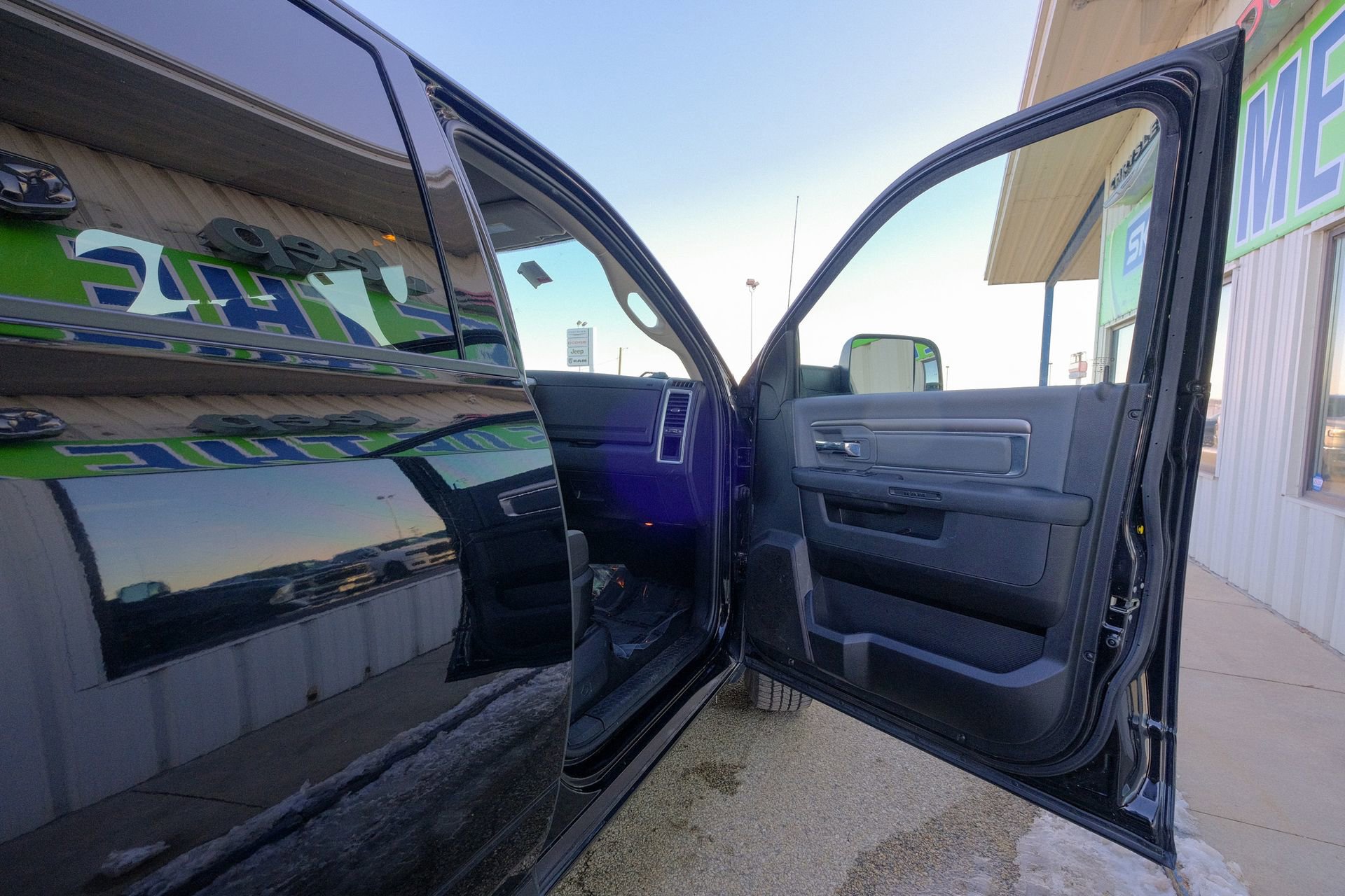 Used 2023 RAM 1500 Classic SLT w/ Trailer & Traction Group image 14