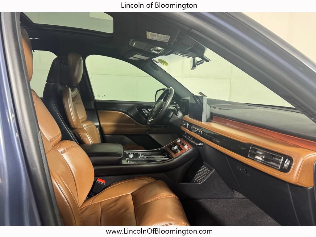 Certified 2021 Lincoln Aviator Reserve w/ Equipment Group 202A AWD/4WD image 16
