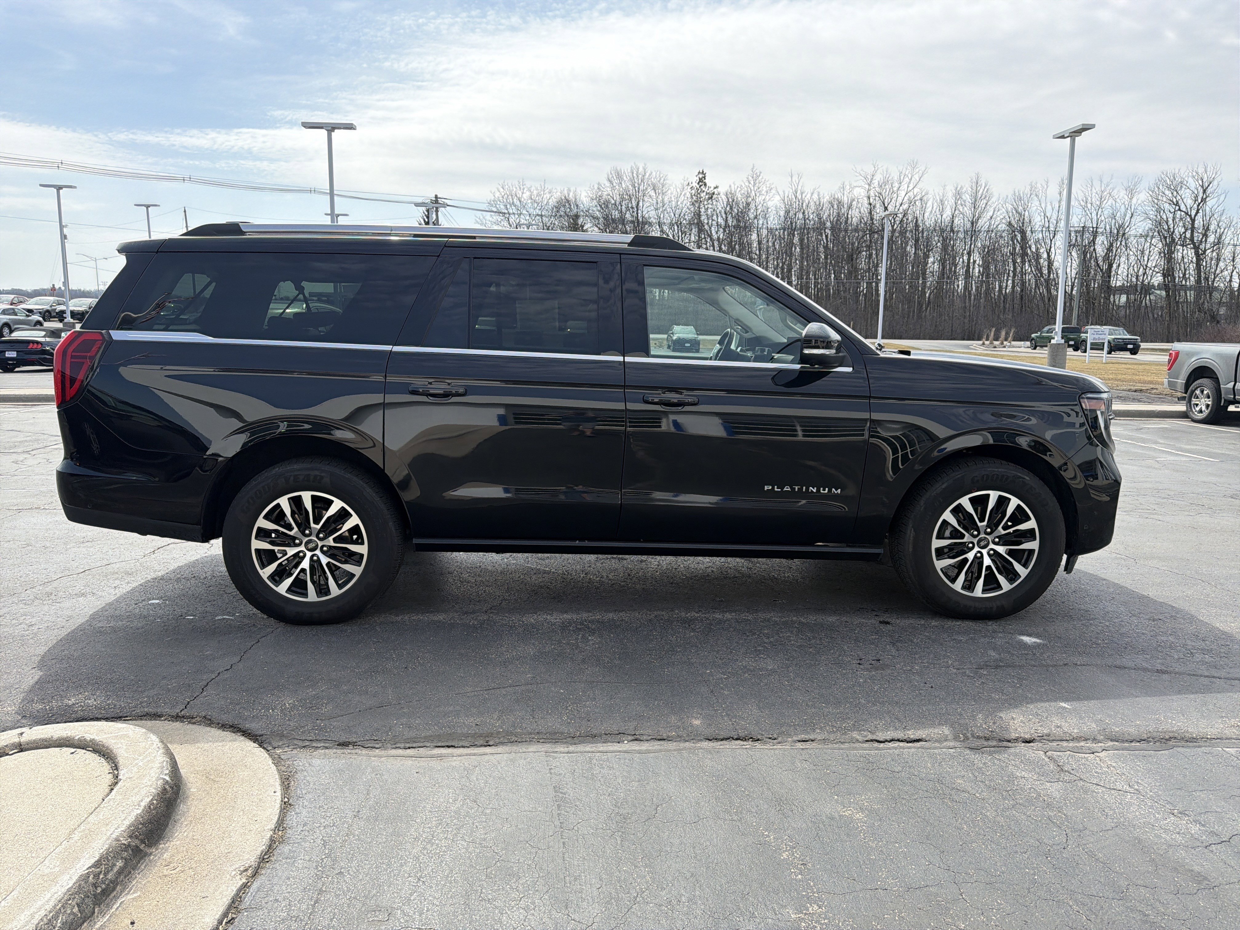 Used 2025 Ford Expedition Max Platinum image 13