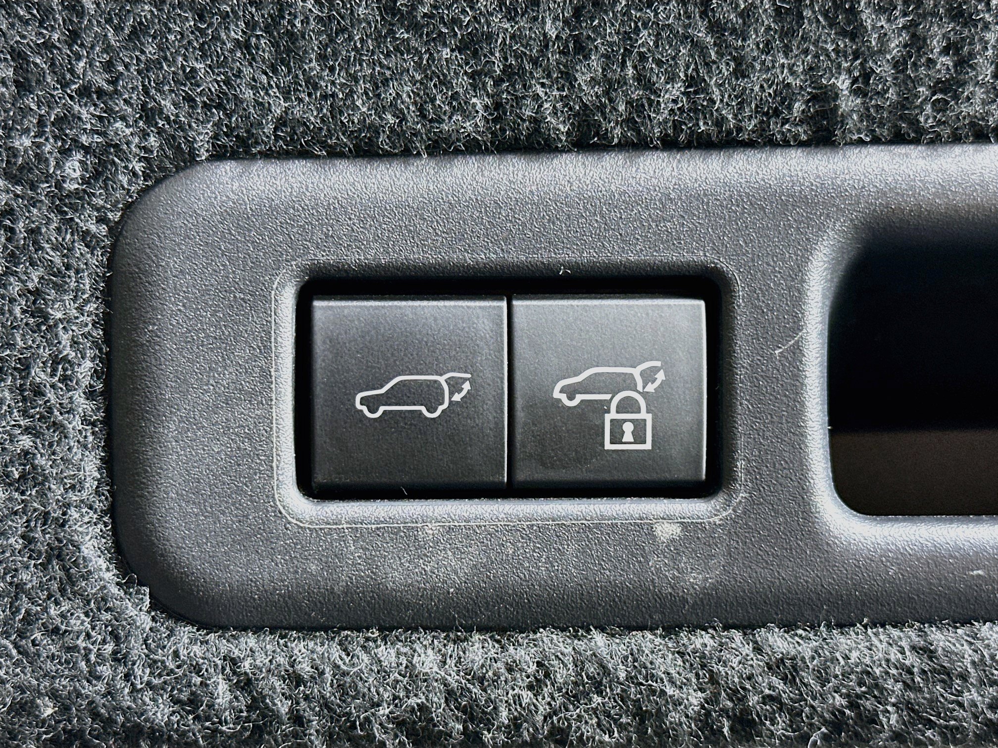 Used 2022 Lexus RX 350 F Sport w/ Cold Area Package (CT) AWD/4WD image 30